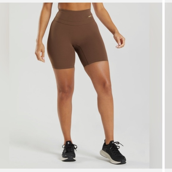 Gymshark Shorts Nib Gymshark Whitney Simmons Biker Short Poshmark